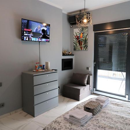 Deluxe Skyline Retreat Studio - Old Town บูคาเรสต์ ภายนอก รูปภาพ