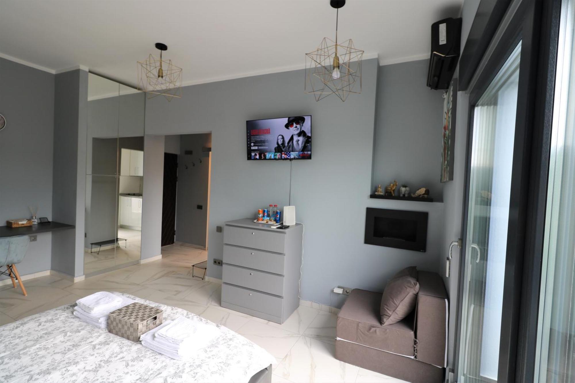Deluxe Skyline Retreat Studio - Old Town บูคาเรสต์ ภายนอก รูปภาพ