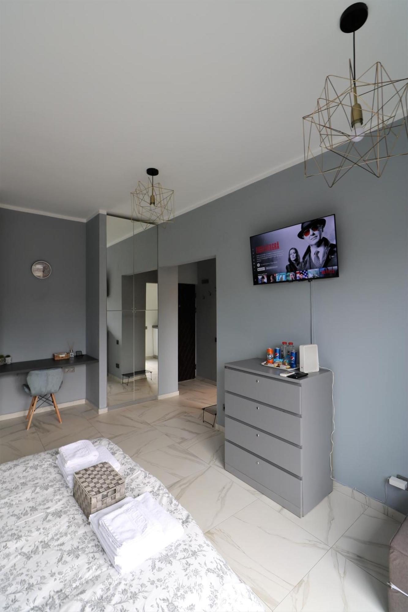 Deluxe Skyline Retreat Studio - Old Town บูคาเรสต์ ภายนอก รูปภาพ