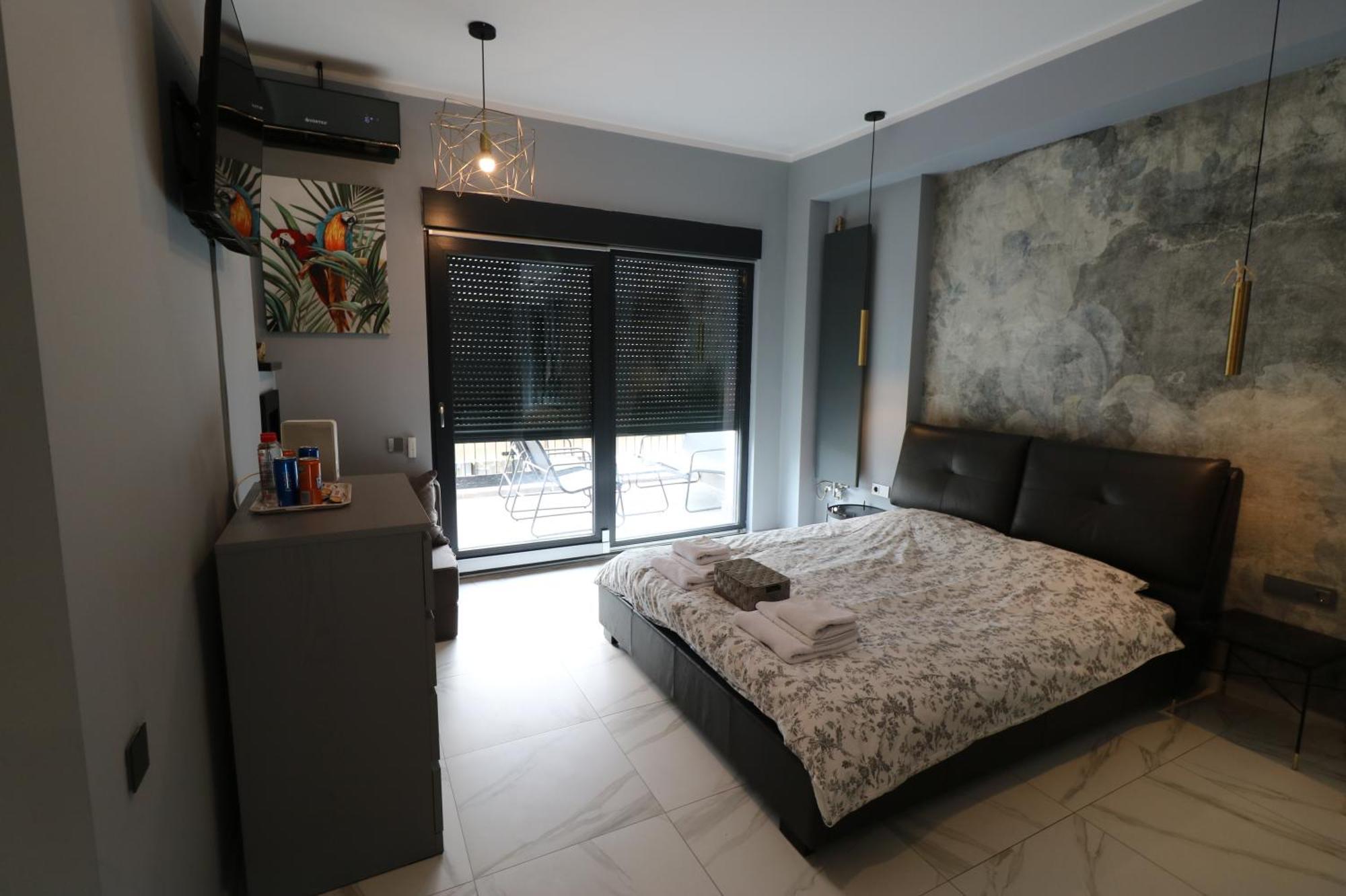 Deluxe Skyline Retreat Studio - Old Town บูคาเรสต์ ภายนอก รูปภาพ
