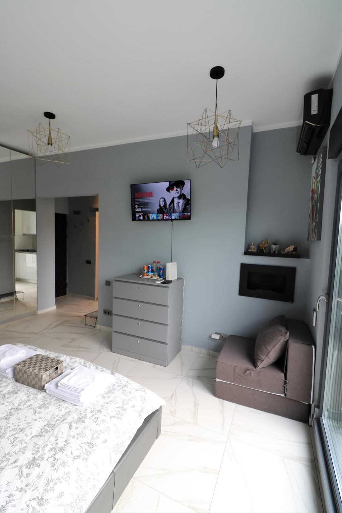 Deluxe Skyline Retreat Studio - Old Town บูคาเรสต์ ภายนอก รูปภาพ