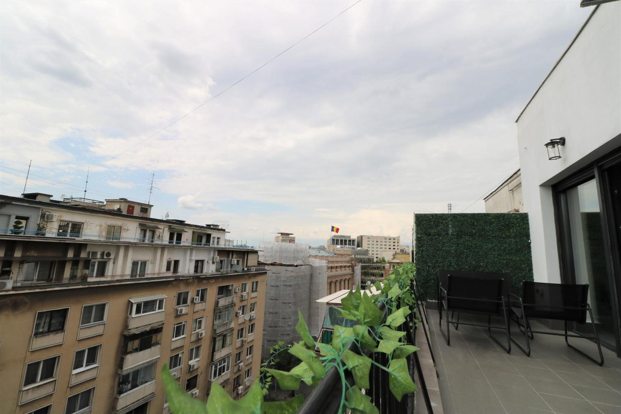 Deluxe Skyline Retreat Studio - Old Town บูคาเรสต์ ภายนอก รูปภาพ